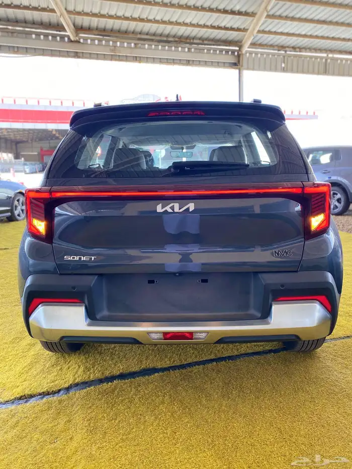 كيا سونيت 2024 إقتصادية لكفاءة الوقود 17.5 كيلوا للتر 4