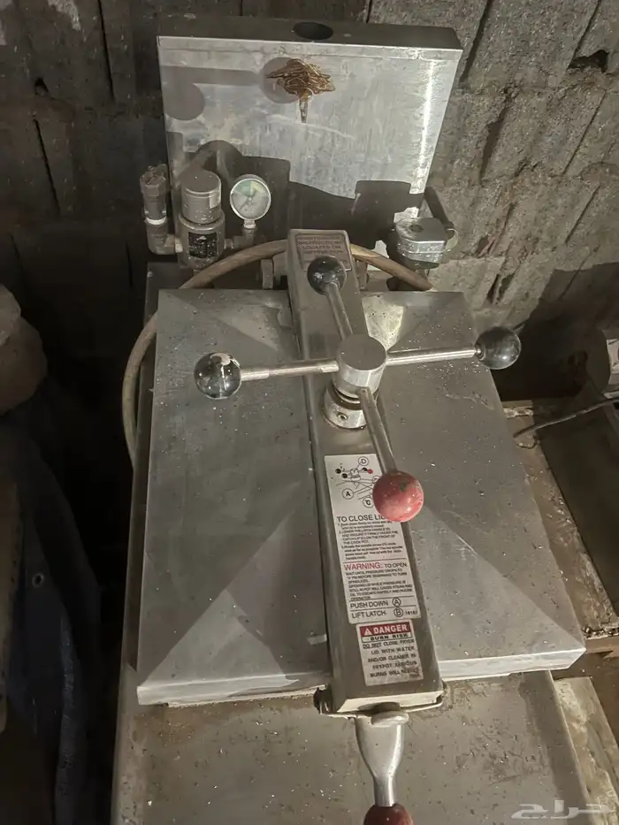 مكينة برست   بطاطس   عجانه   مدخنه   مغاسل   ثلاجة عرض 16