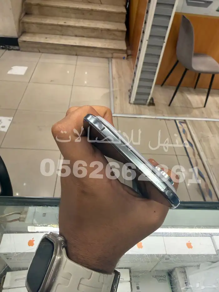للبيع ايفون 17 اير 256 ابيض مستخدم 4