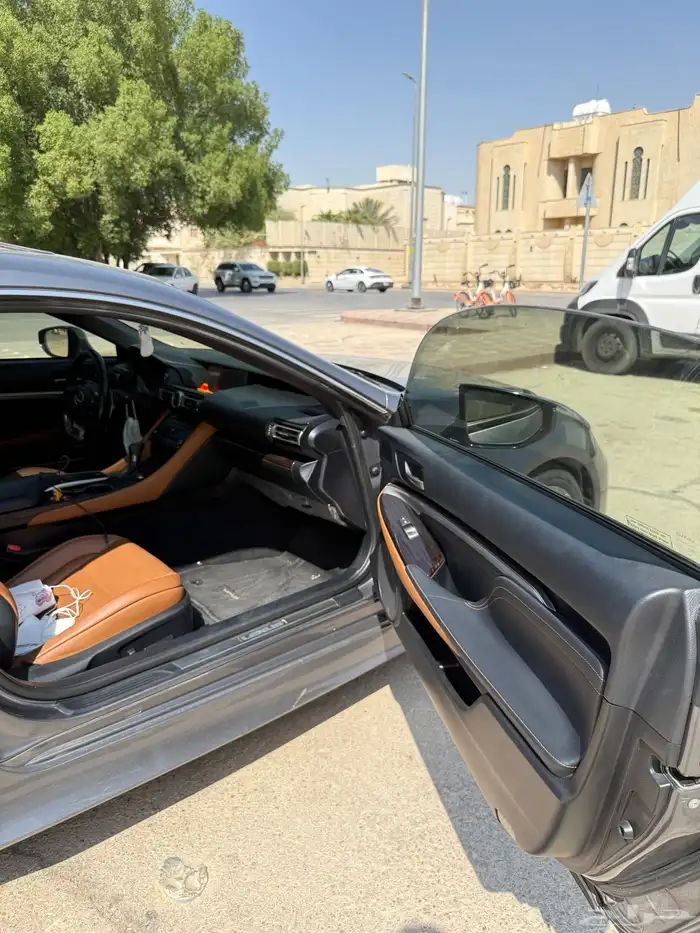 لكزس RC 350 13