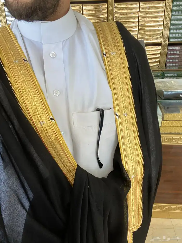 مشالح وبشوت فاخرة وصناديق ملكية 29