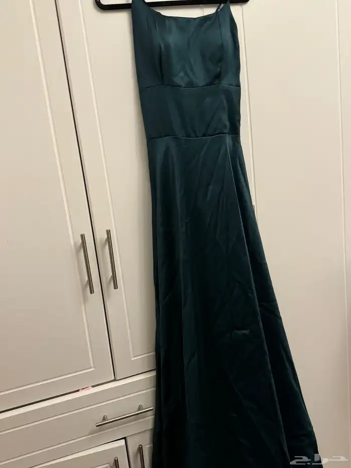 فستان زوجات لون زيتي طويل ربط من الخلف 0