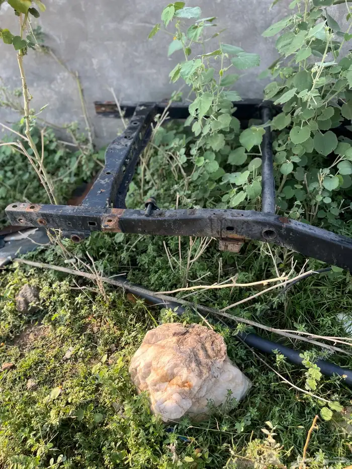 شاص حق هيلوكس 89 الى 97 نظيف على الشرط لا حوادث ولا شي 3