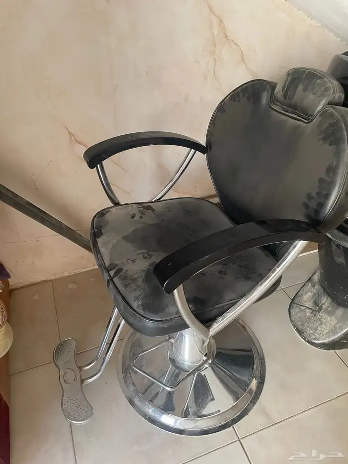 كراسي حلاقة وتجميل في بيشة 0