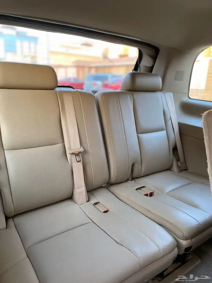 يوكن 2010 SLT ( التوكيلات) 11