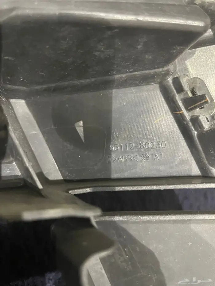 شبك جيب لكزس LX570 اصلي وكاله 11