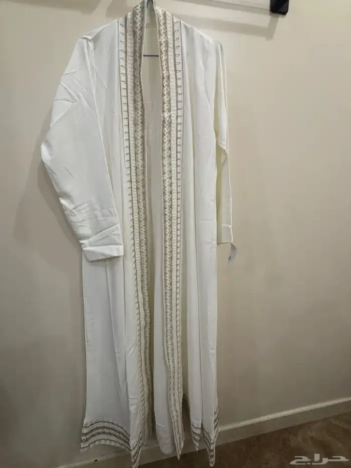 مجموعة عبايات ملونة وأنيقة 3