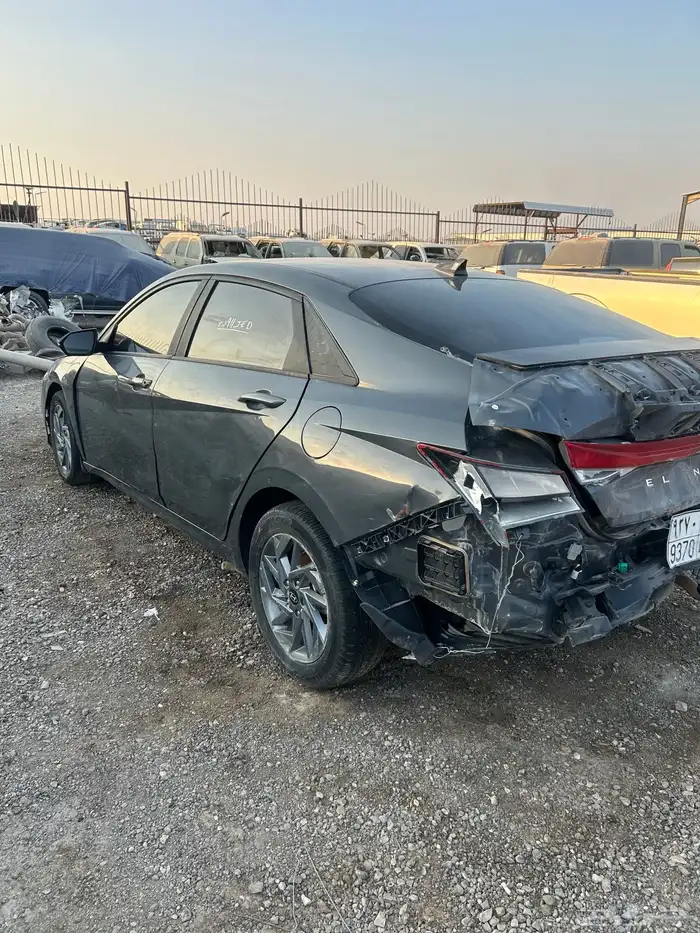 النترا 2024 سمارت مكينه 1600مصدومه 4