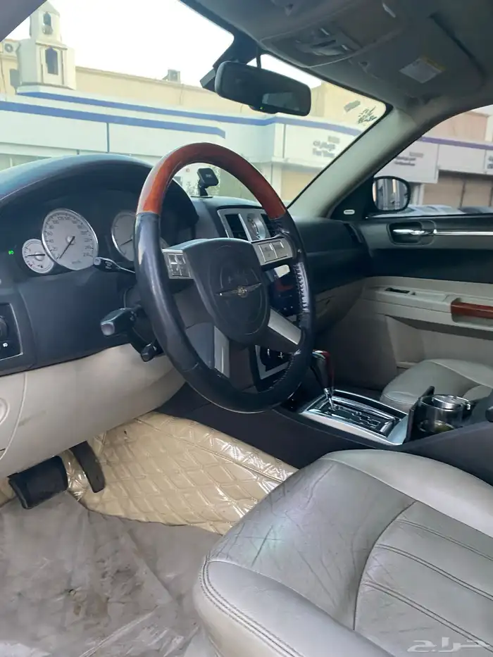 كلايسلر الموديل 2006 8سلندرل الممشى تقريبا 350 2