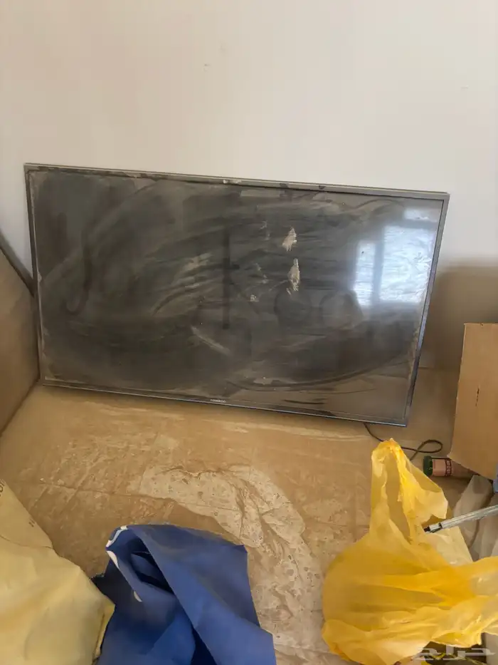 تلفزيون مكسوره الاشاشه الاماميه 0