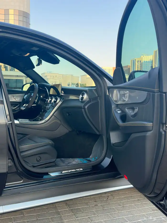 مرسيدس GLC63 S 10