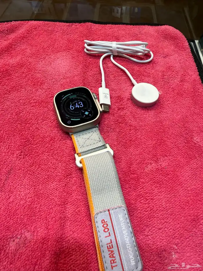 ساعة أبل الترا 1 مع سلك الشاحن نضيفة وعليها ضمان 8