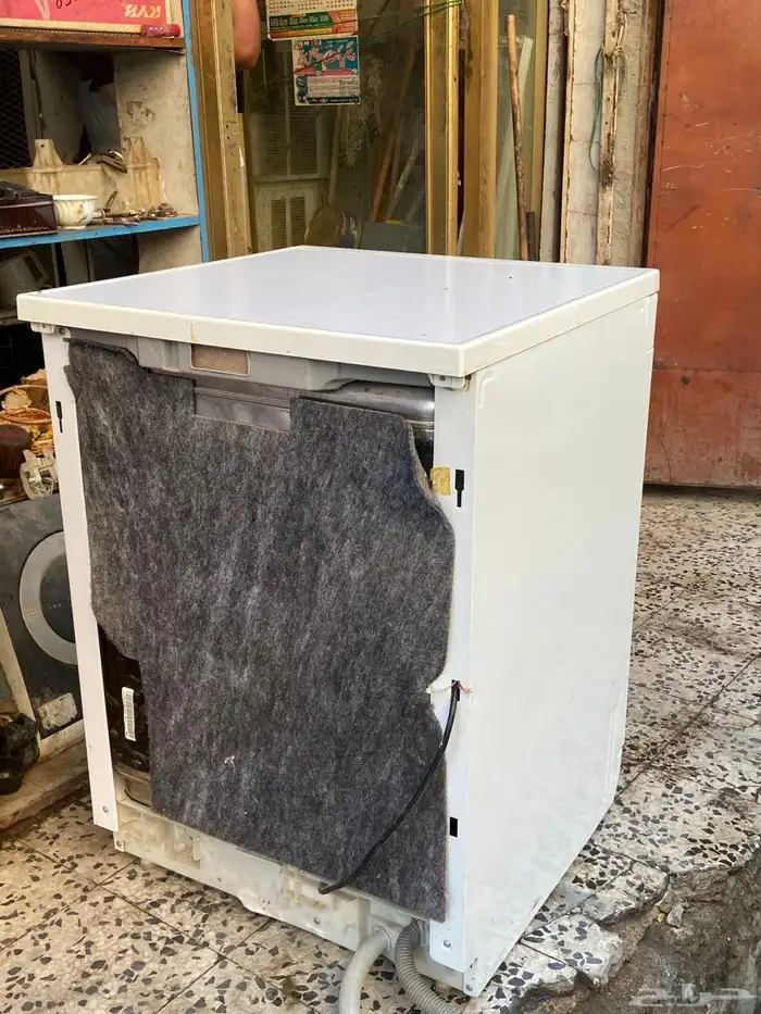 غساله صحون من شركه LG نظيفه جدا استخدام 6 اشهر قابل للتفاوض 0