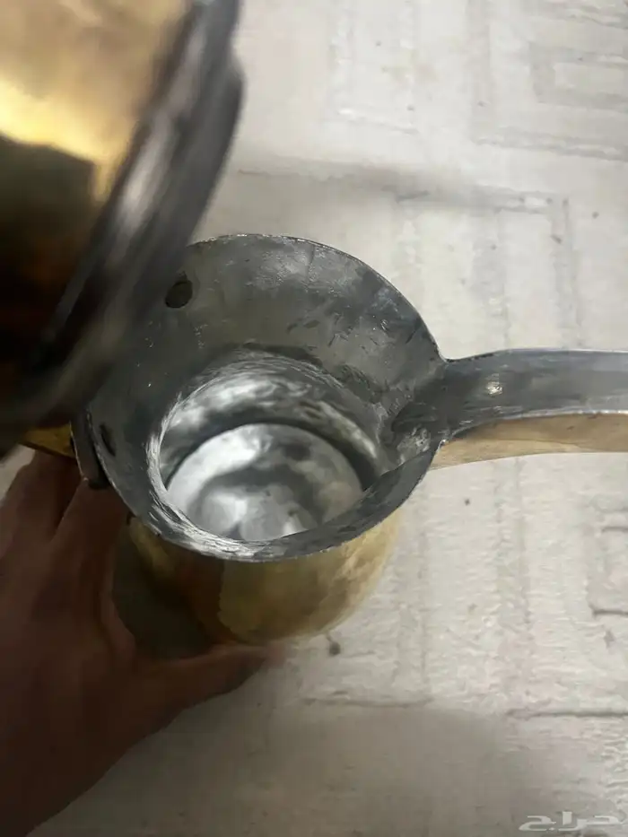 3 دلات نحاس مختوممة 5