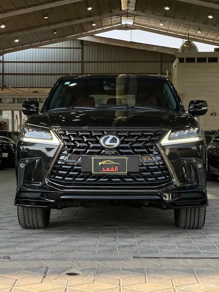 لكزس - LX570 - 2021 - بلاك اديشن - فل كامل 6