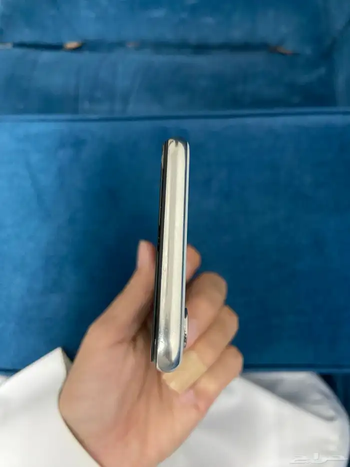 ايفون اكس 4