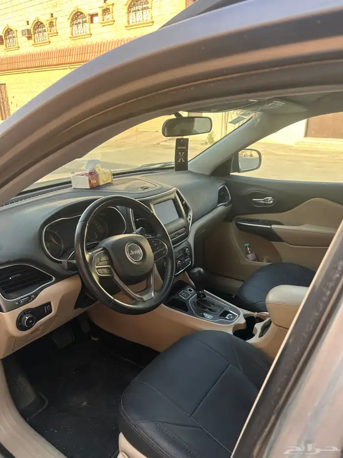 جيب شروكي 2019 3