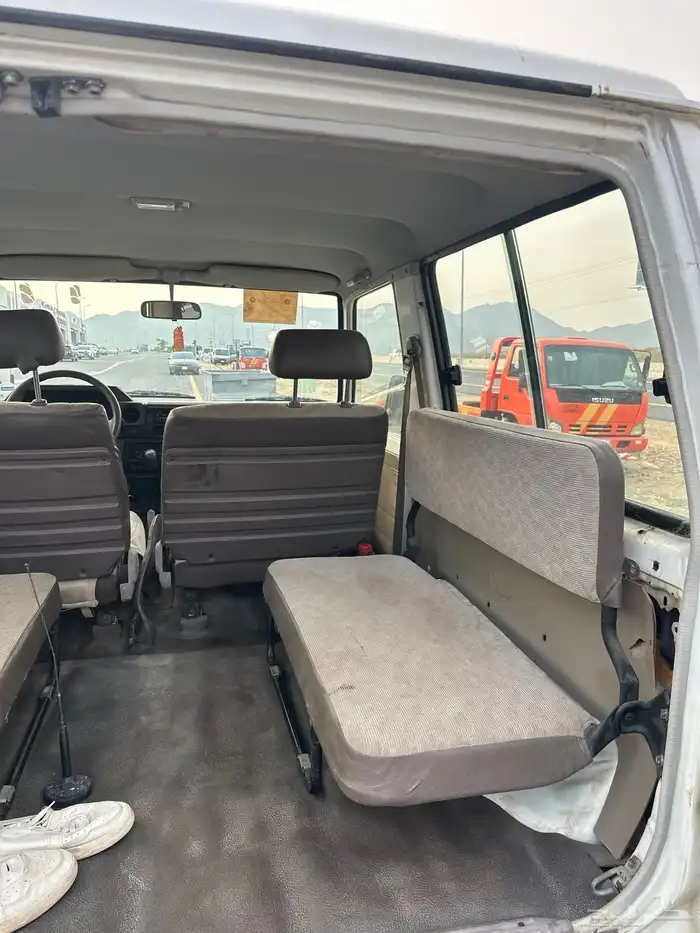 جيب ربع 2005 ماشي 98 الف السوم 50 16
