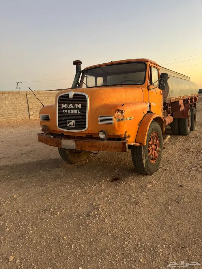 وايت 8