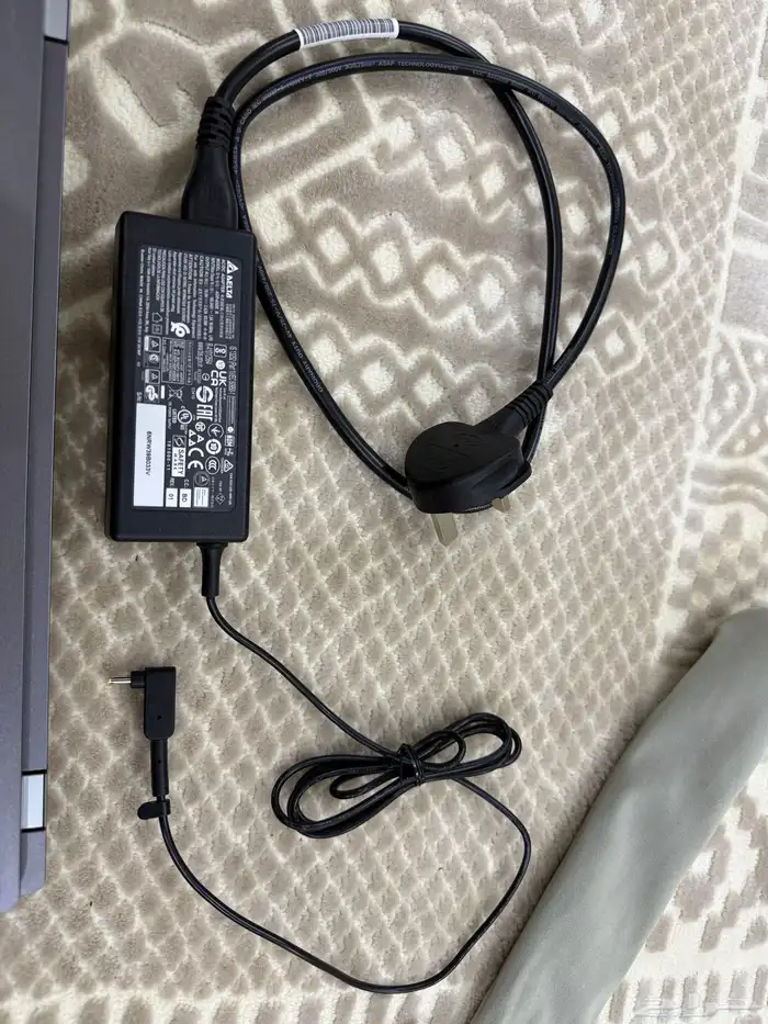 لابتوب ايسر 8