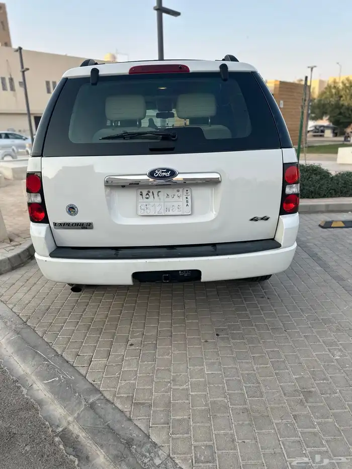 فورد اكسبلور XLT 2010 1