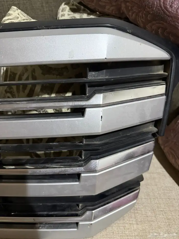 شبك لاندكروزر من 2022 الى 2025 1