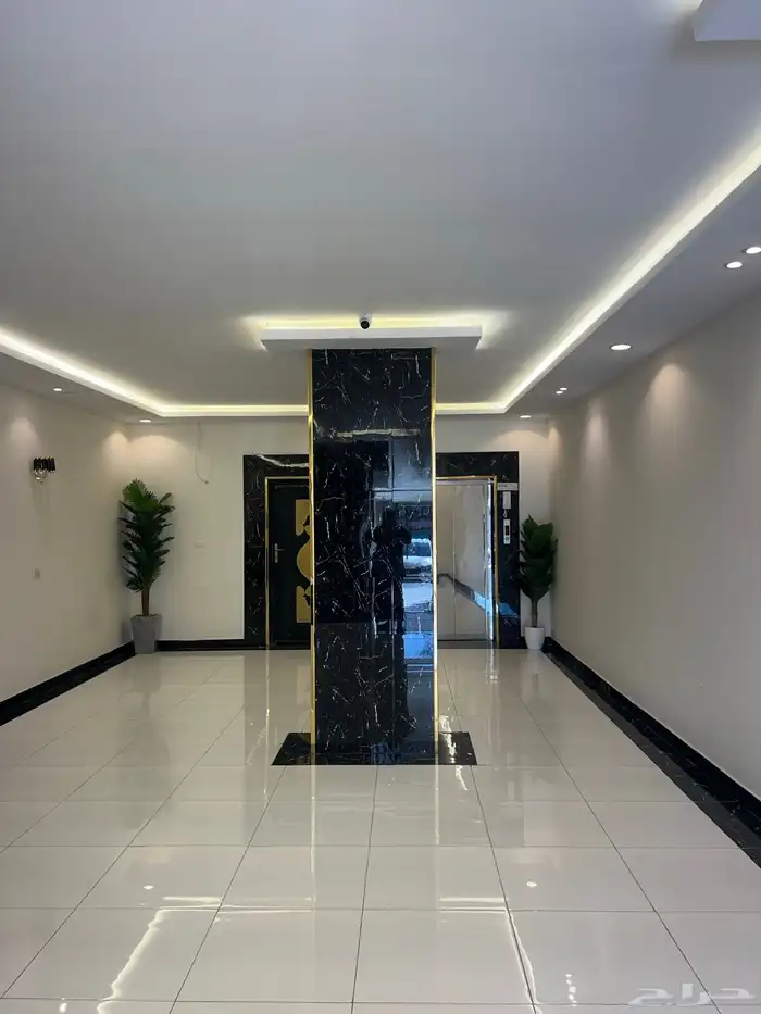 يوجد لدينا شقق ملكيه فاخره 35