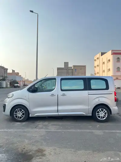 بيجو ترافلر 2018 index