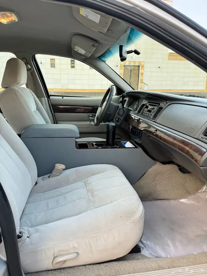 فورد جراند ماركيز 2008 سعودي 16