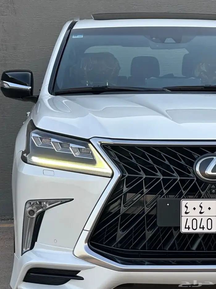 لكزس LX570 S 2018 وكالة 11