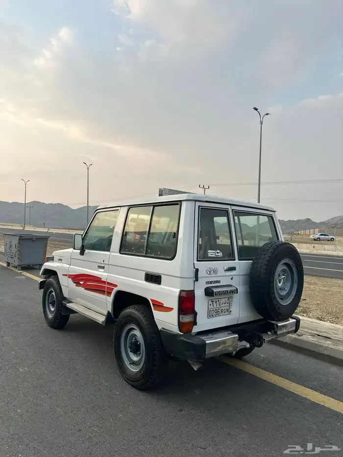 جيب ربع 2005 ماشي 98 الف السوم 50 7