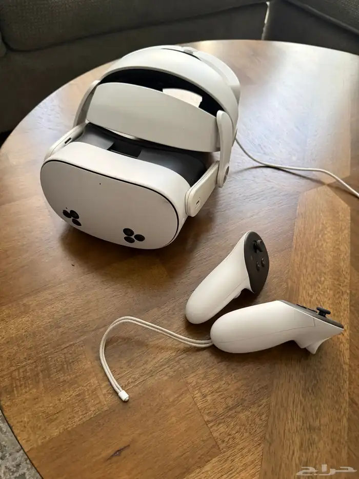 نظارة الواقع الافتراضي VR meta quest 3S 0