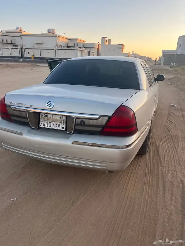 فورد 8