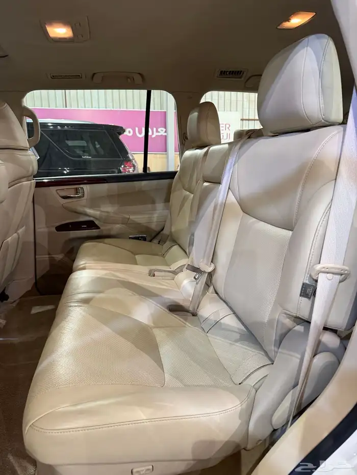 جيب لكزس 2015 LX570. 13