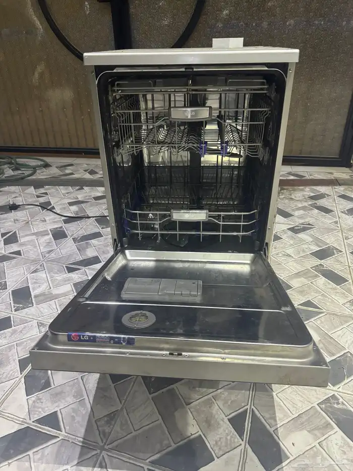 غسالة صحون LG 1