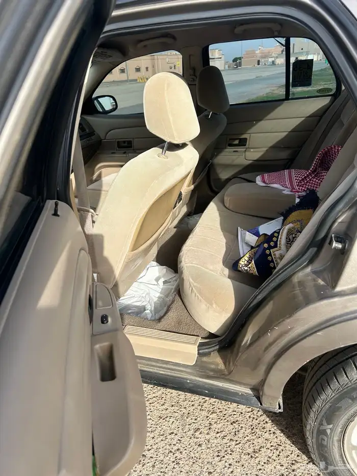 للبيع فورد 2005 1