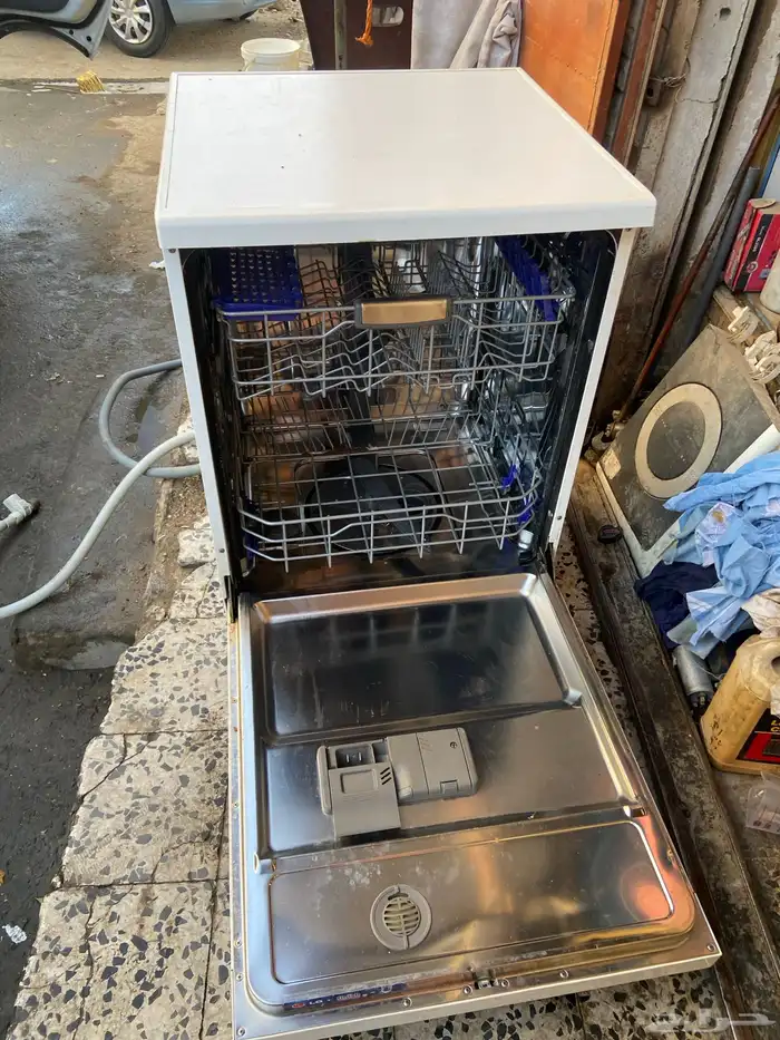 غساله صحون من شركه LG نظيفه جدا استخدام 6 اشهر قابل للتفاوض 4