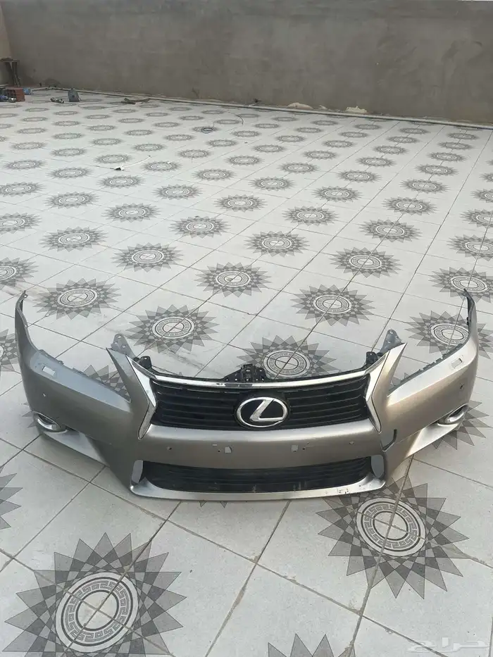 صدام لكزس إسطبات خلفية GS 2015 2