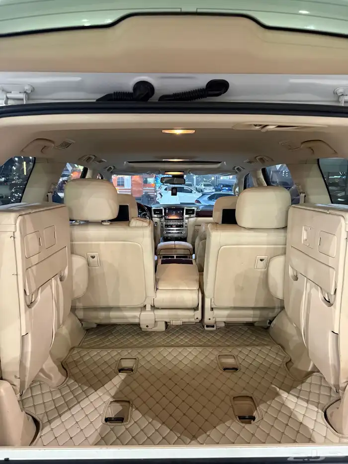 جيب لكزس 2015 LX570 فل كامل 24