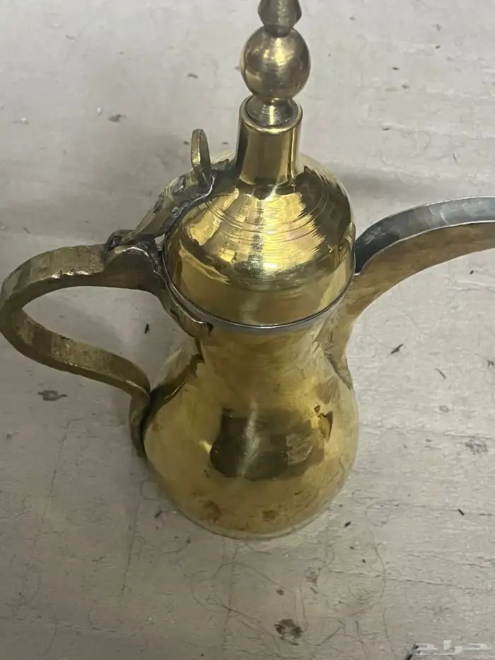 3 دلات نحاس مختوممة 7