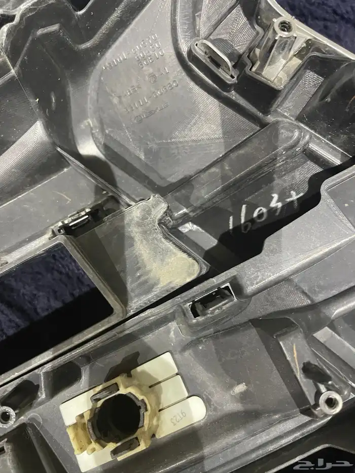 شبك جيب لكزس LX570 اصلي وكاله 9