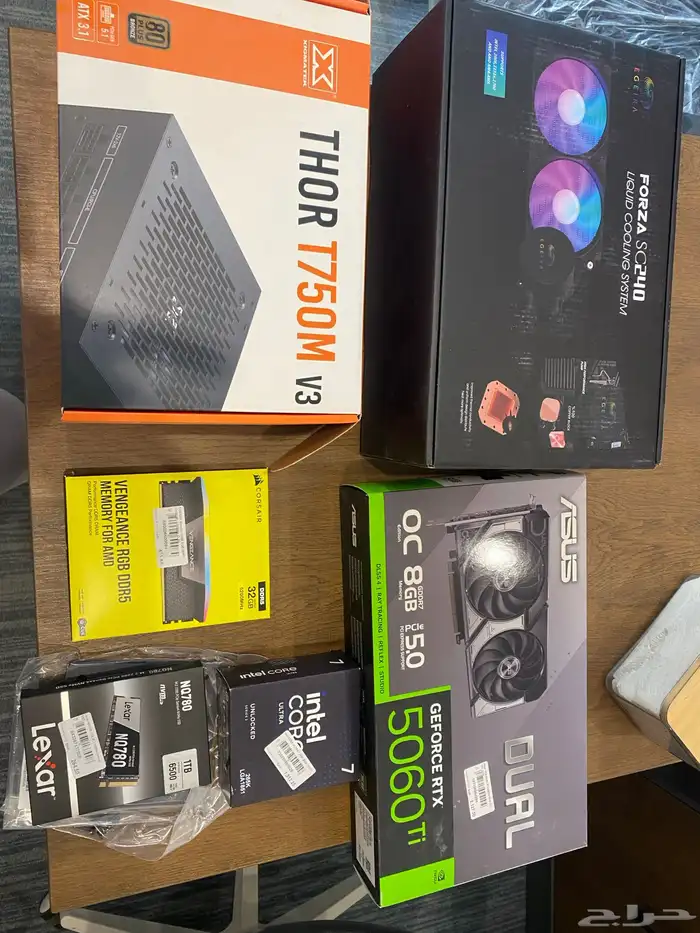 جهاز كمبيوتر مكتبي عالي المواصفات للمصممين 1