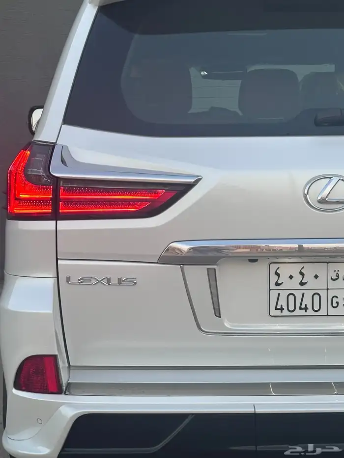لكزس LX570 S 2018 وكالة 8