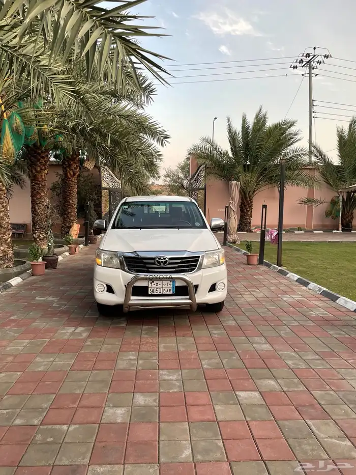 هايلوكس 2015 GLX 3