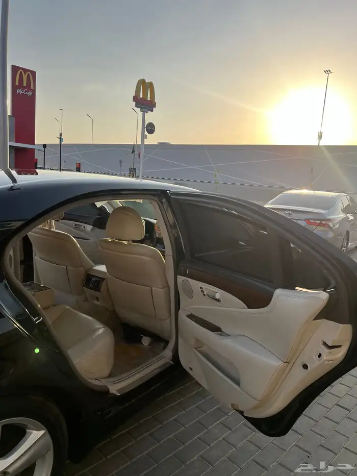 لكزس L460 اسود 13