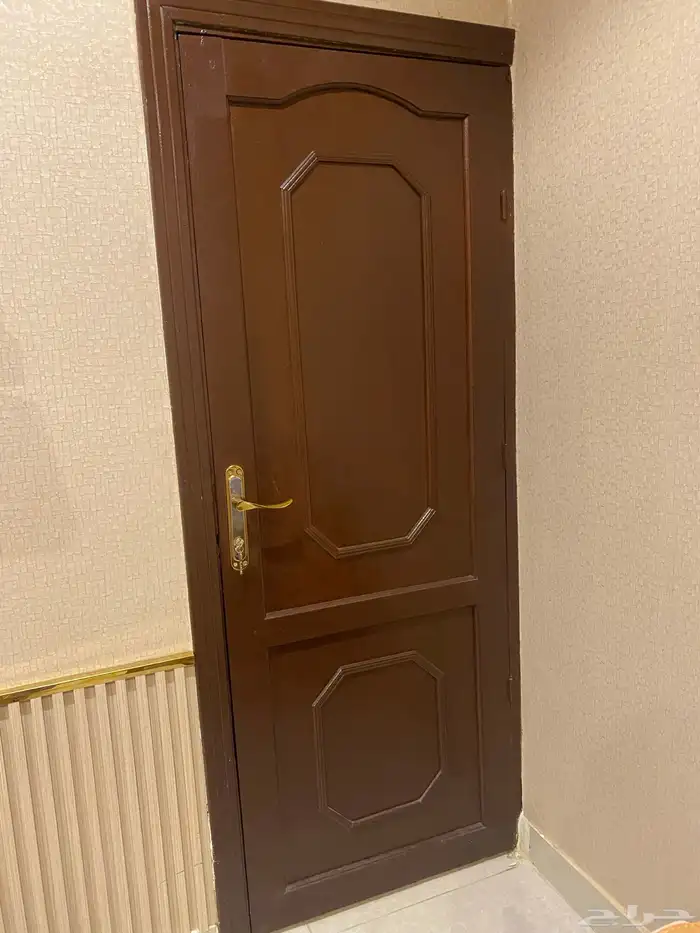باب العرض 80 ب 150 شبه جديده نظيفه 0