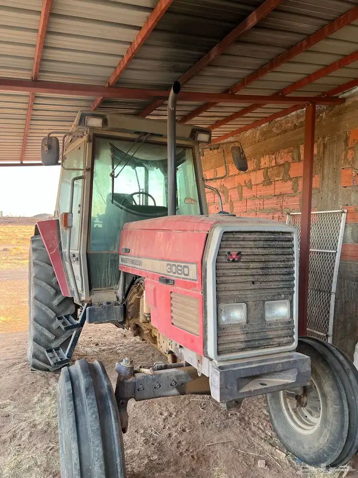 حراثة ماسي 1994 ومعداتها 0