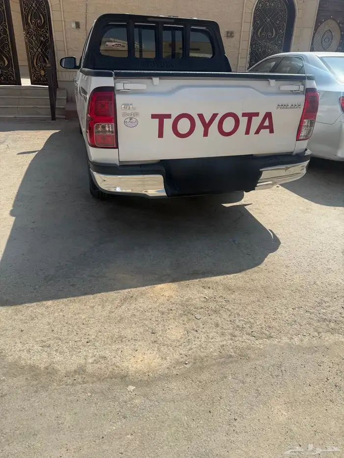 هايلوكس 2022 4