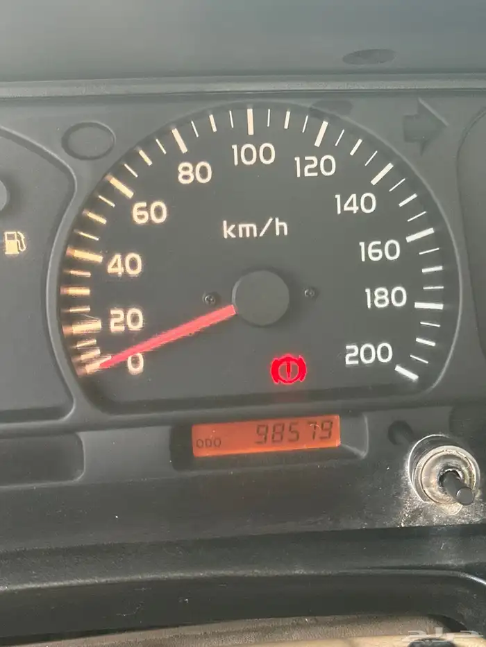 جيب ربع 2005 ماشي 98 الف السوم 50 44
