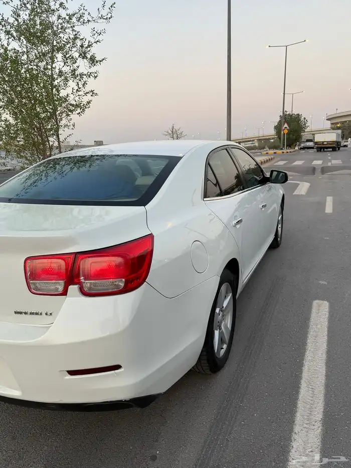 للبيع شفرولية ماليبو 1